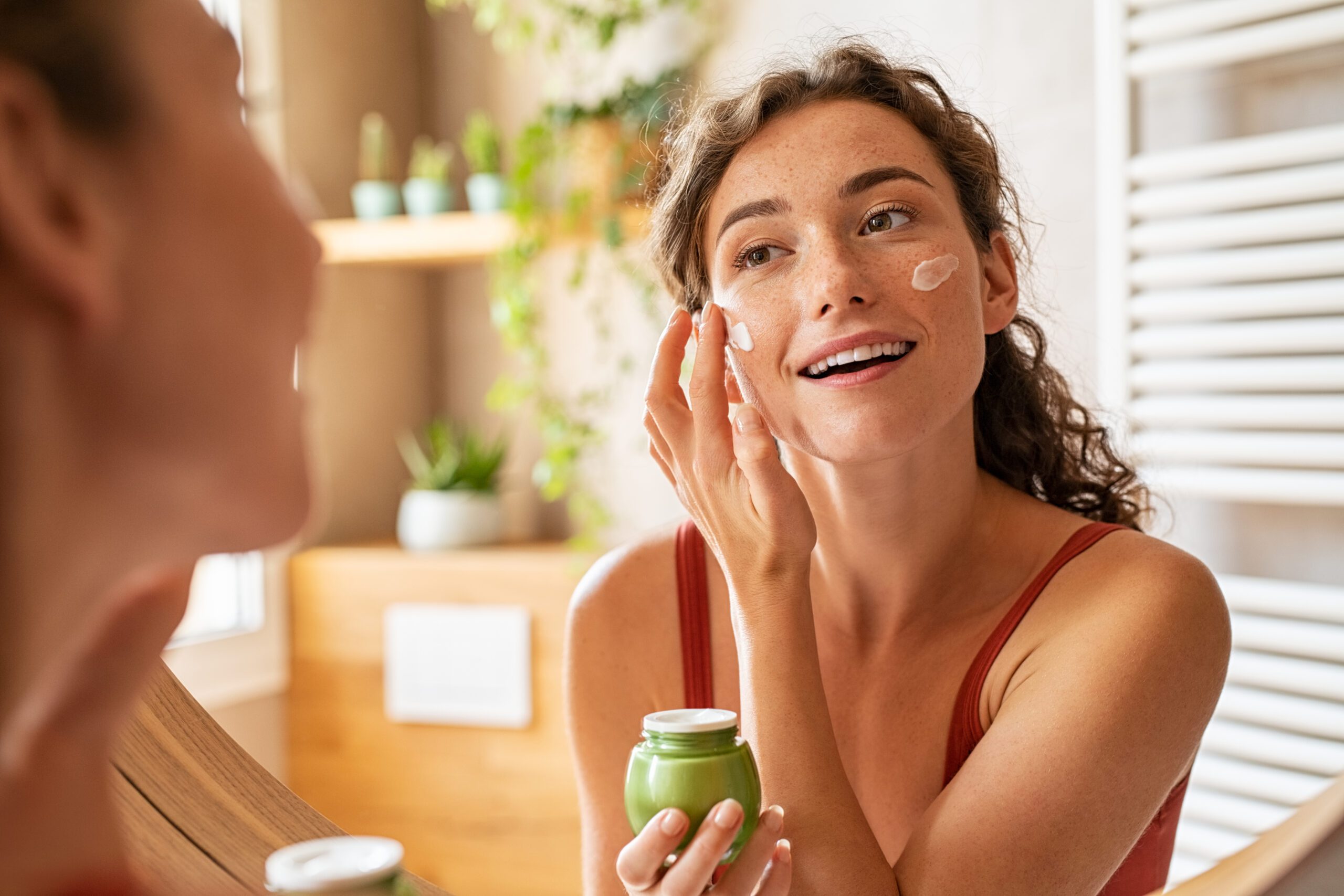 ¿Qué crema facial hidratante elegir? todotips.es ¿Qué crema facial hidratante elegir? todotips.es