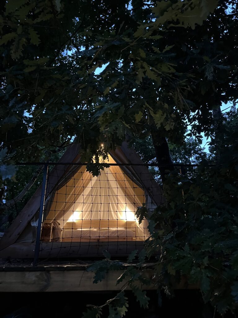 cabaña eclipse 2026